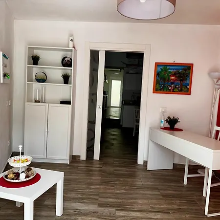 L'arcobaleno Apartamento *
